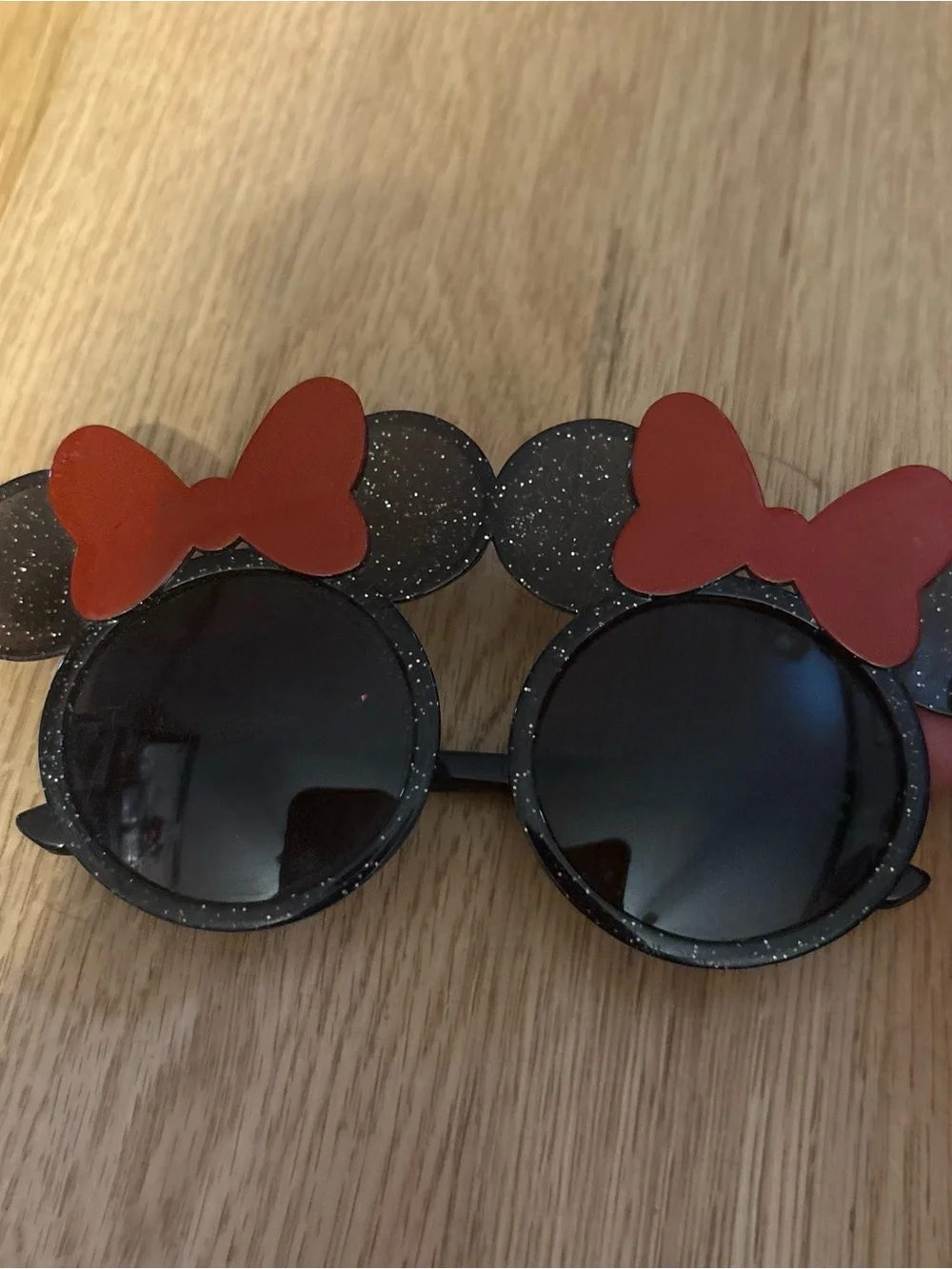 Disney Kids Minnie Mouse Black Sunglasses with Red Bows